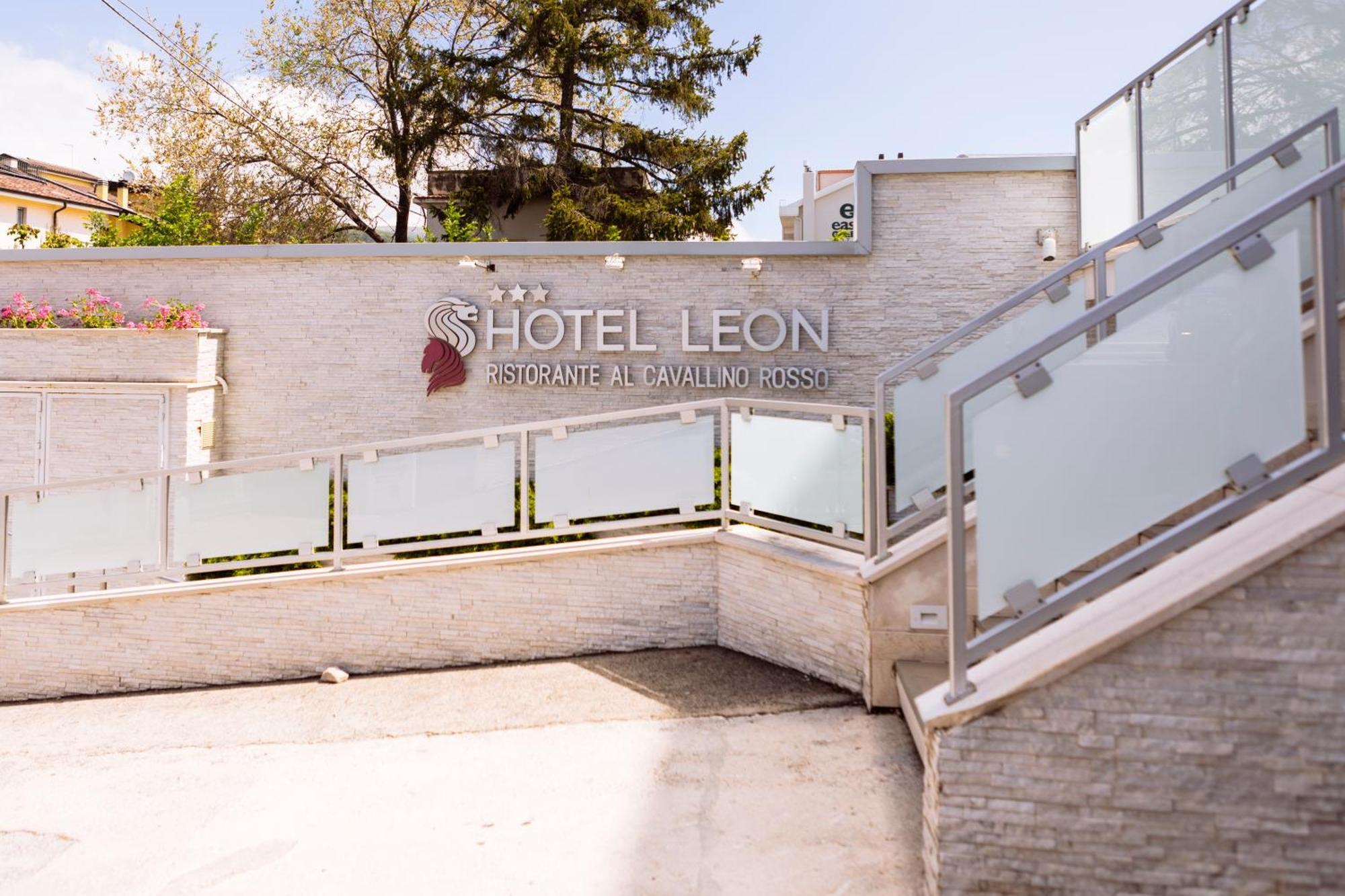 Hotel Leon - Ristorante Al Cavallino Rosso San Giovanni Rotondo Buitenkant foto