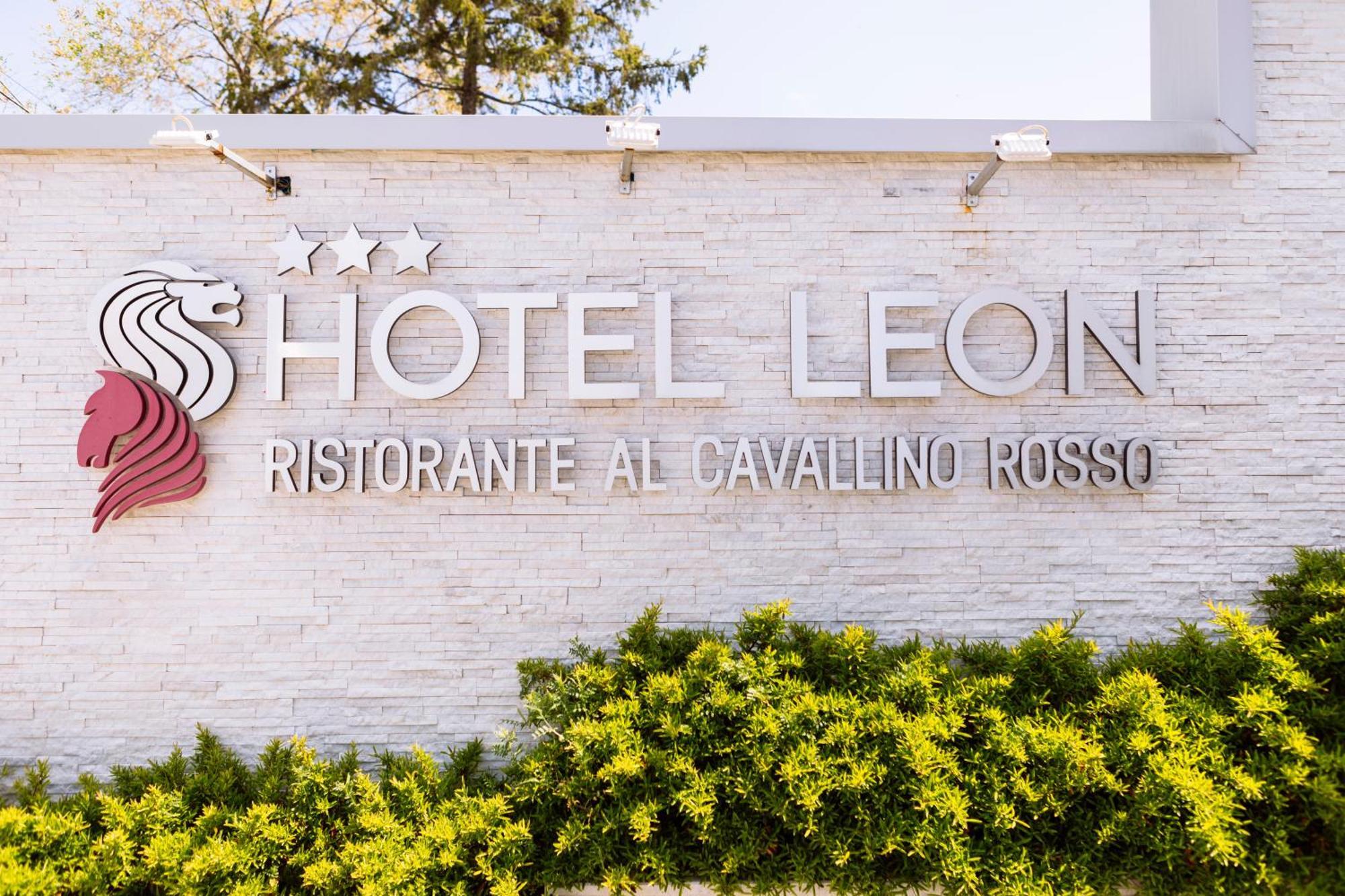 Hotel Leon - Ristorante Al Cavallino Rosso San Giovanni Rotondo Buitenkant foto
